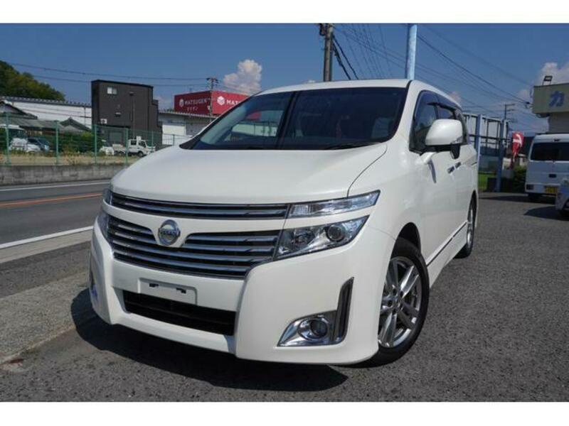 NISSAN ELGRAND