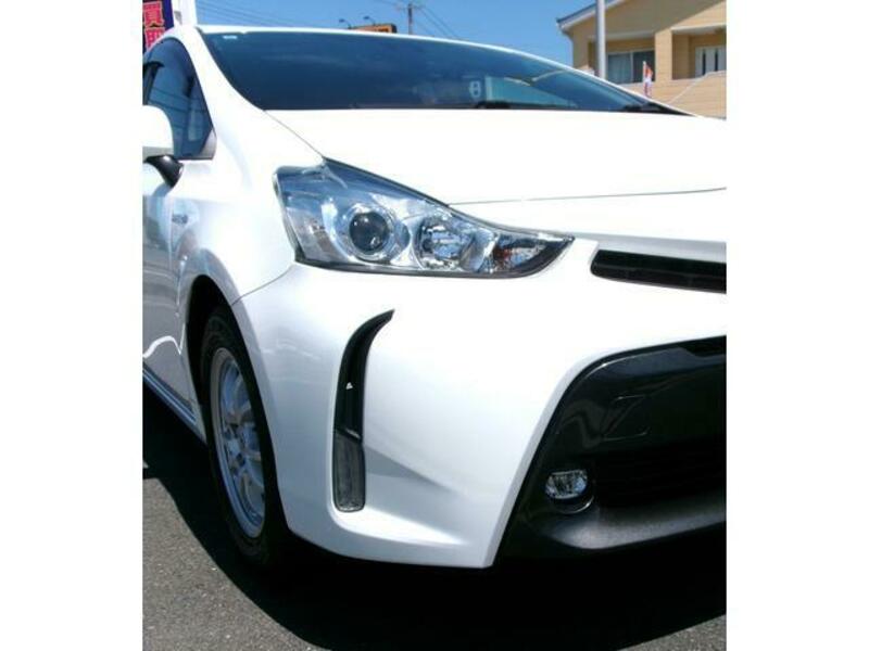 PRIUS ALPHA