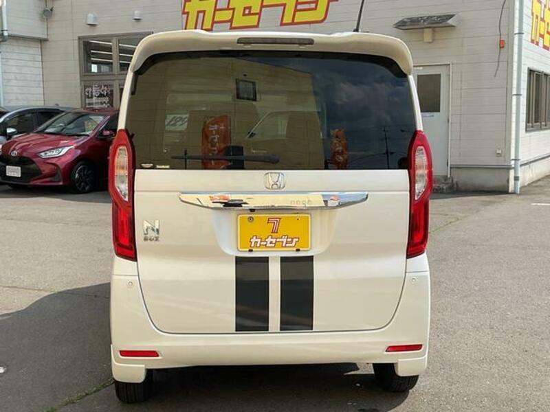 N BOX
