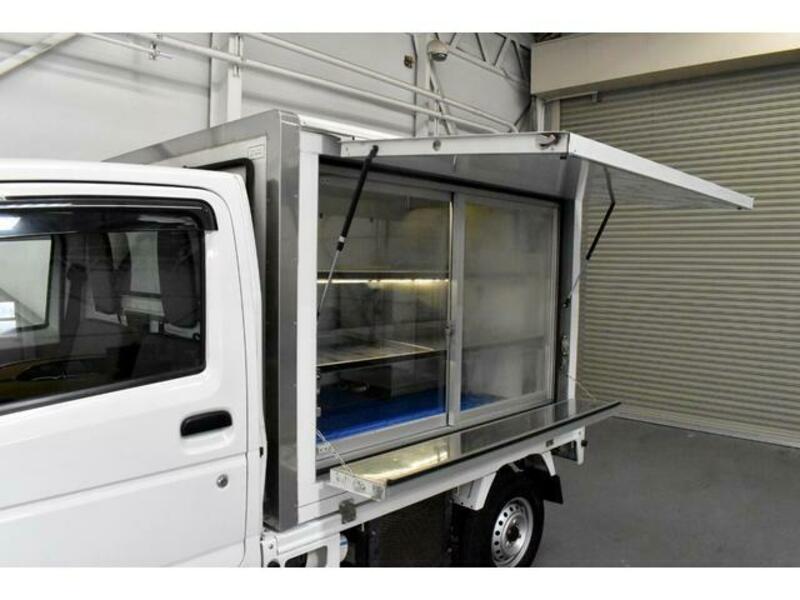 CARRY TRUCK