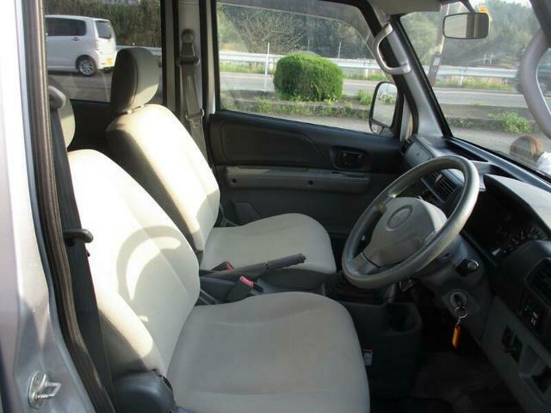 MINICAB VAN