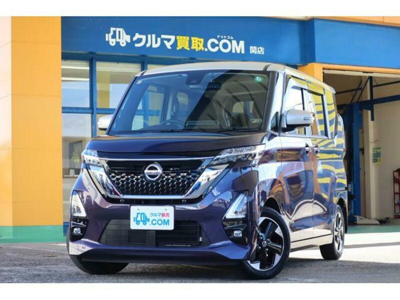 NISSAN ROOX