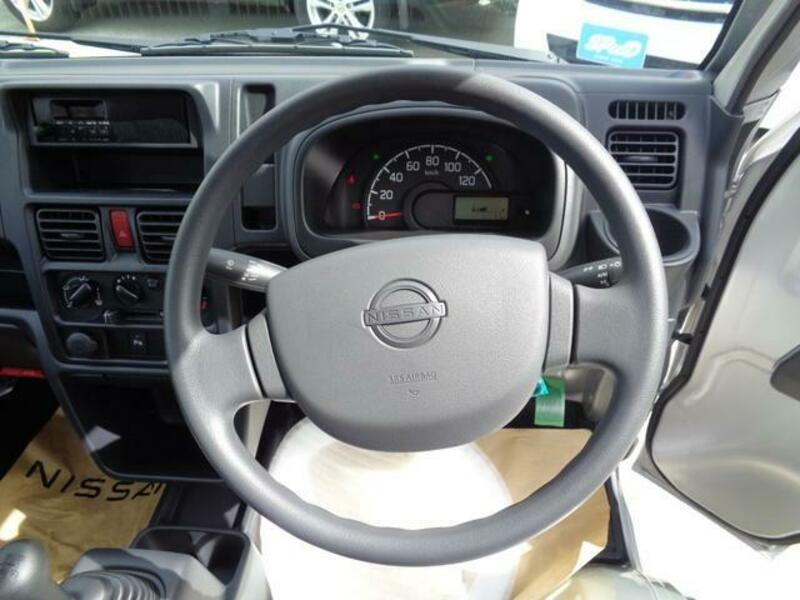 CLIPPER TRUCK