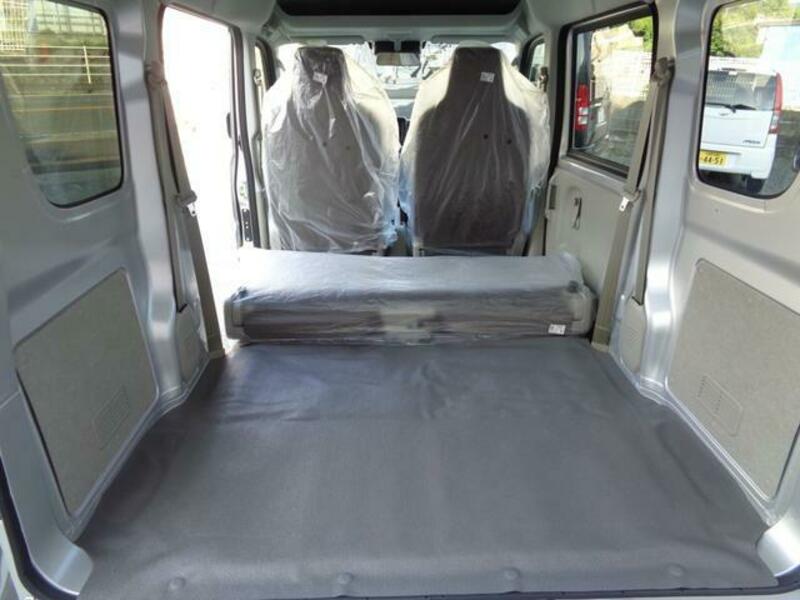 CLIPPER VAN