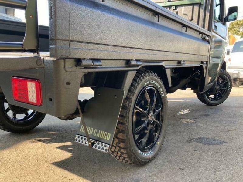 CARRY TRUCK