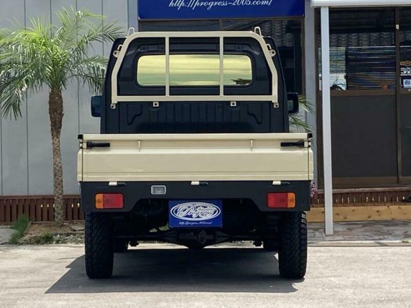 CARRY TRUCK