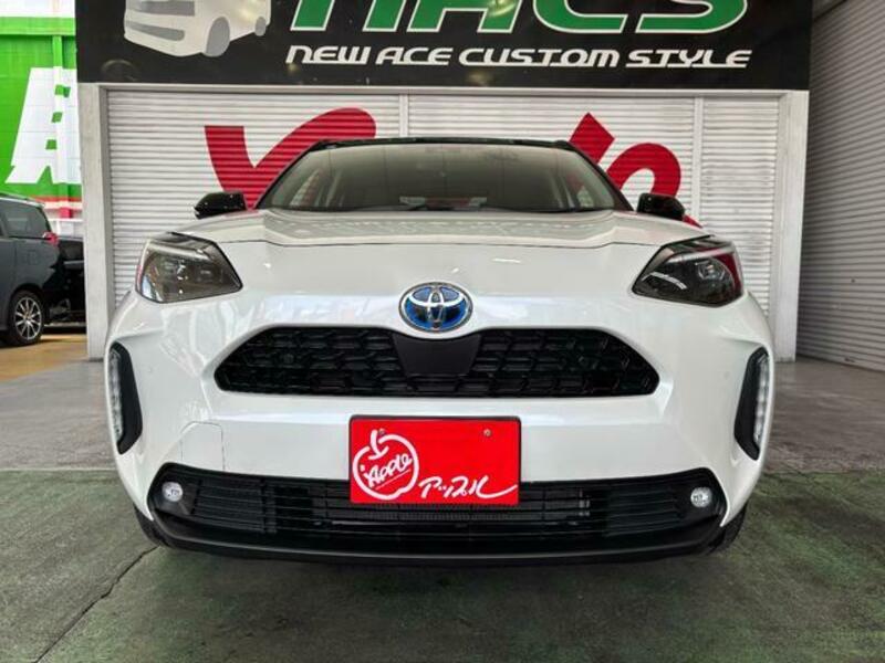 YARIS CROSS