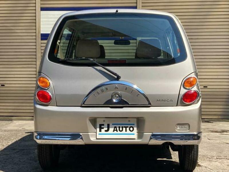 MINICA
