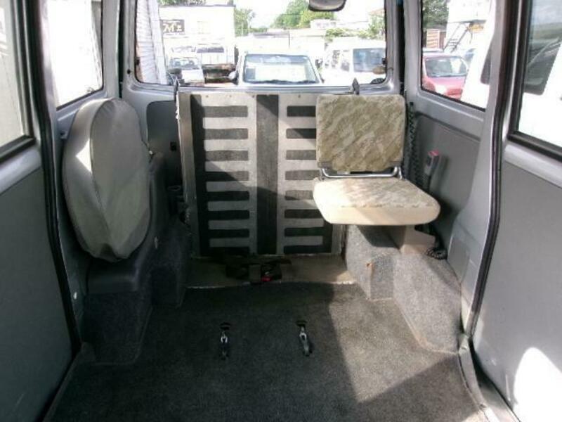 CLIPPER VAN