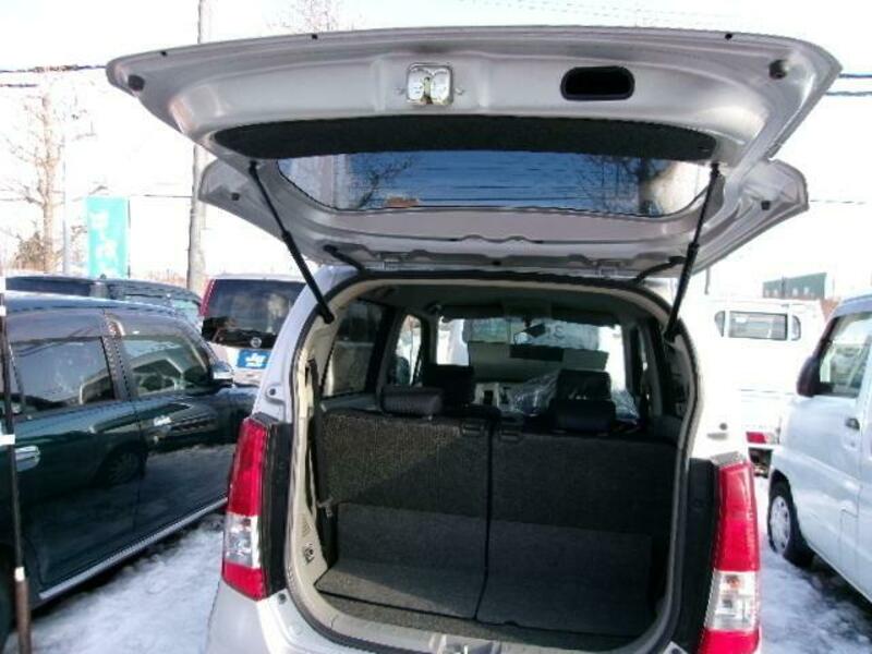 WAGON R