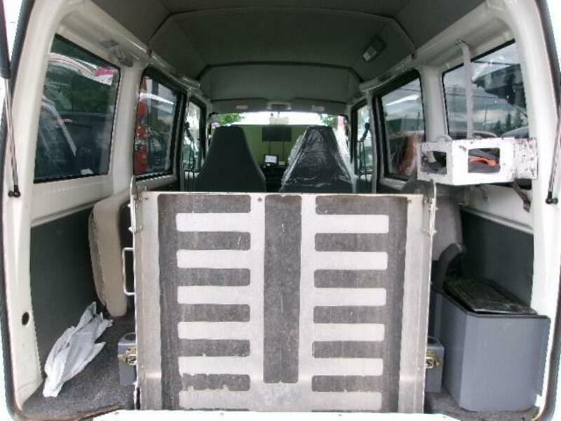 MINICAB VAN