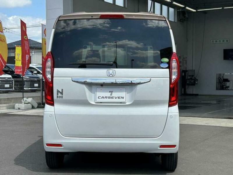 N BOX