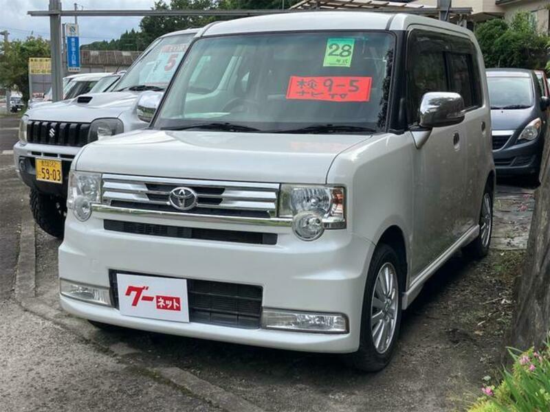 TOYOTA PIXIS SPACE