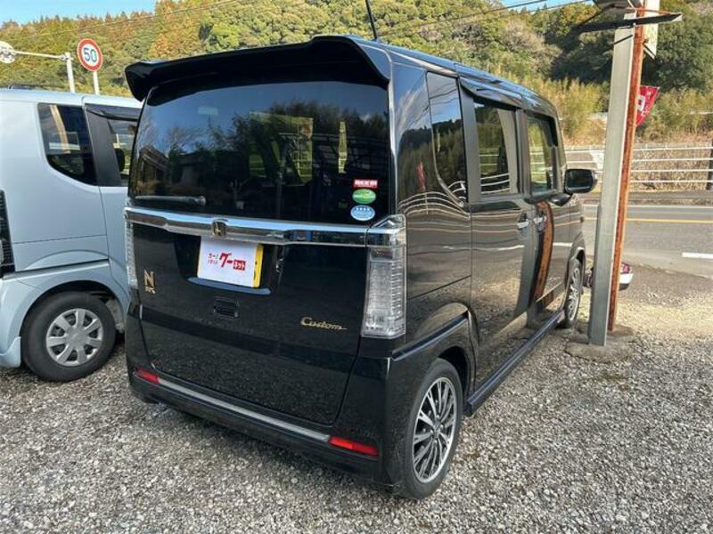 N BOX CUSTOM