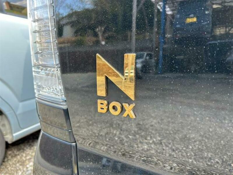 N BOX CUSTOM
