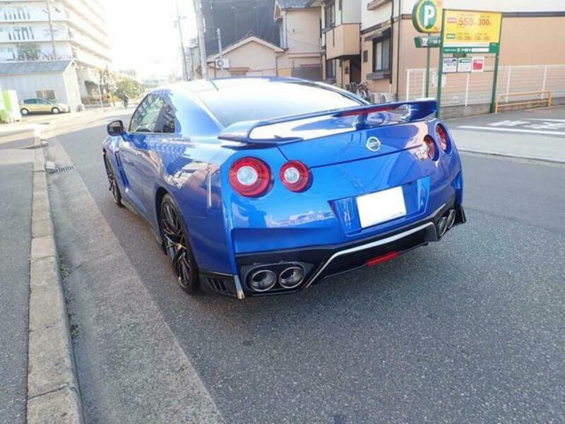 GT-R