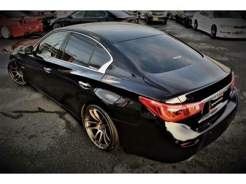SKYLINE