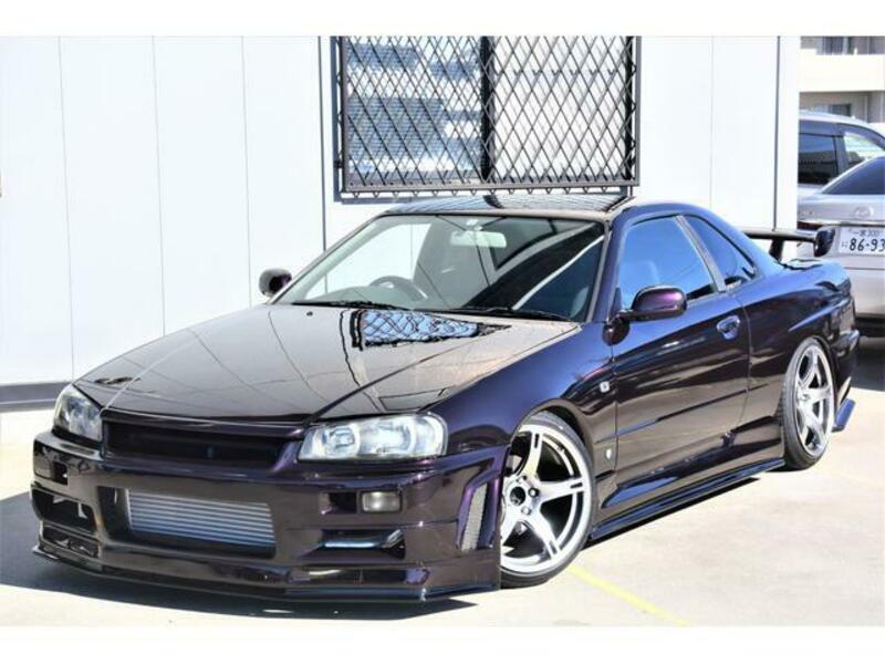 NISSAN SKYLINE