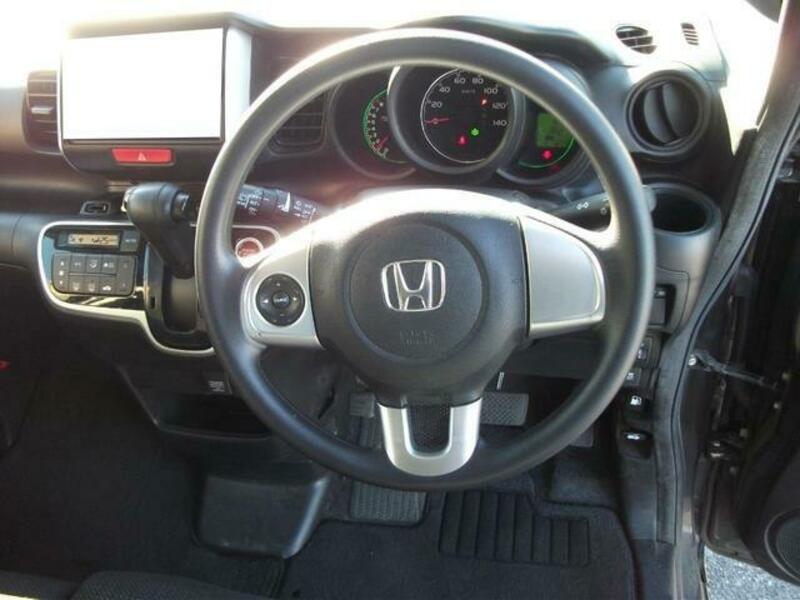 N BOX
