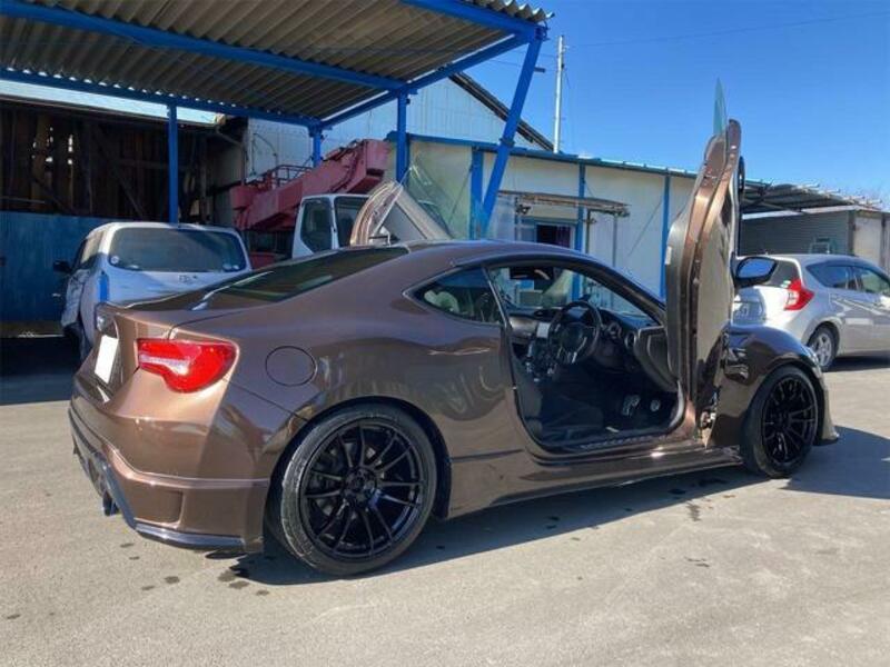 86