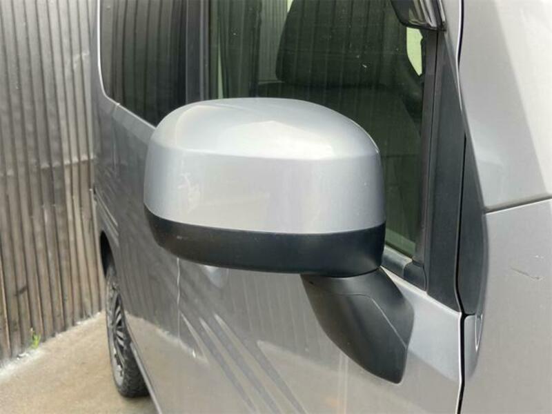 N-VAN