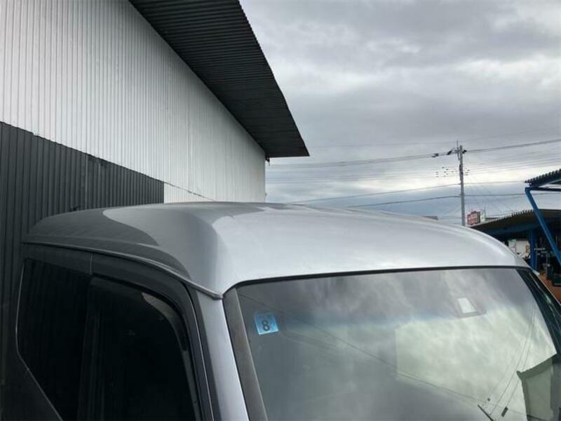 N-VAN