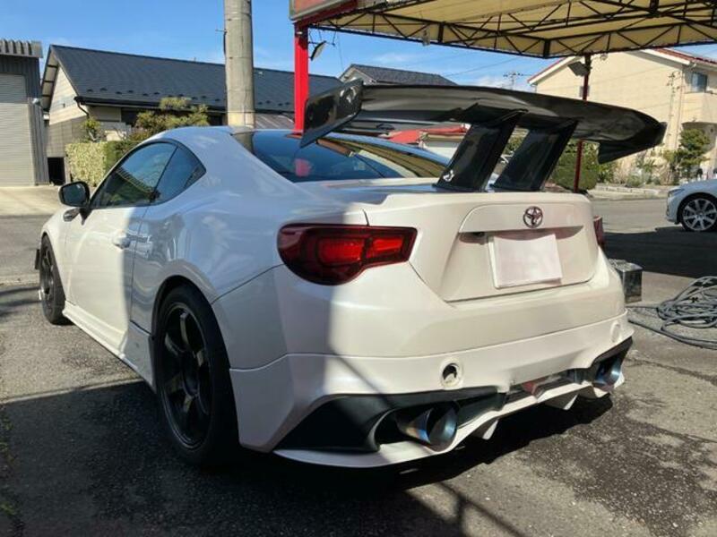 86