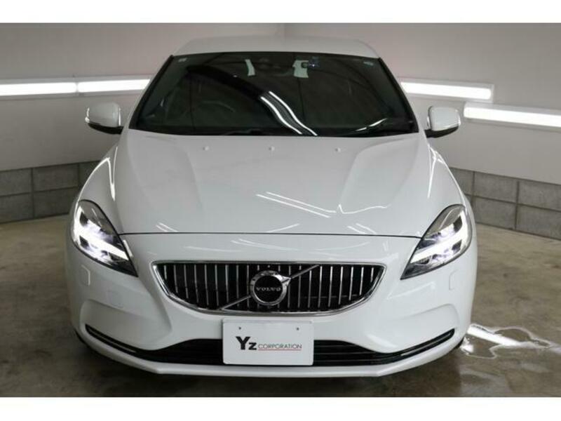 V40