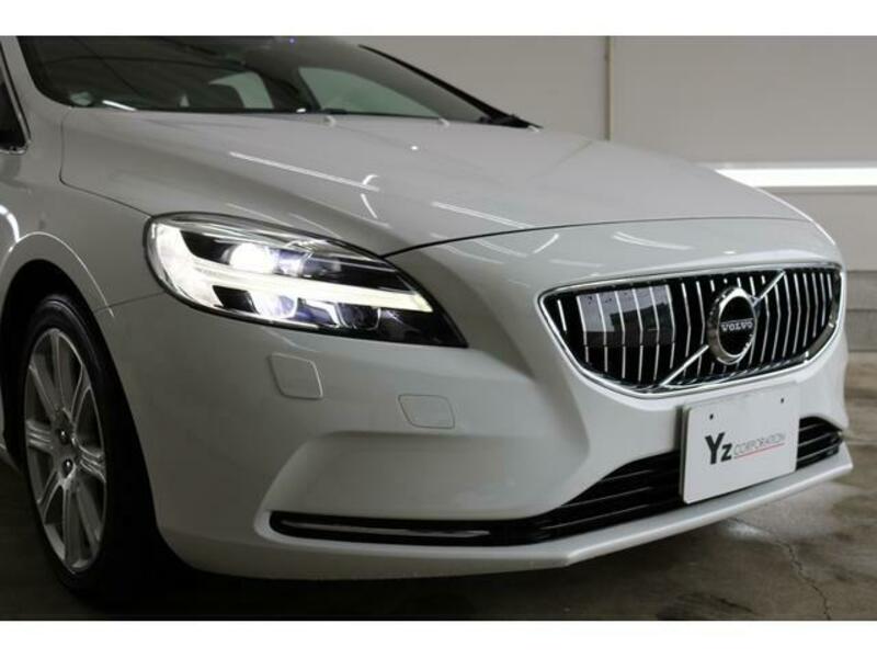 V40