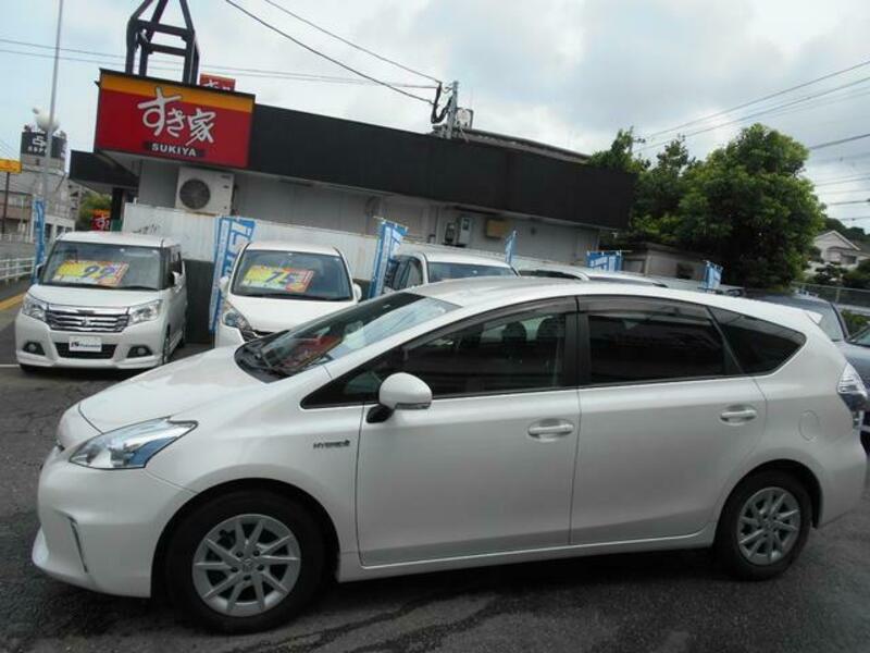 PRIUS ALPHA