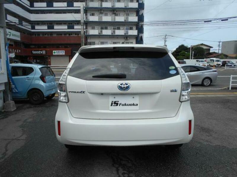 PRIUS ALPHA