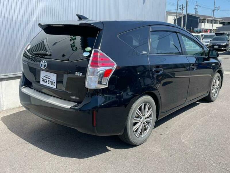 PRIUS ALPHA