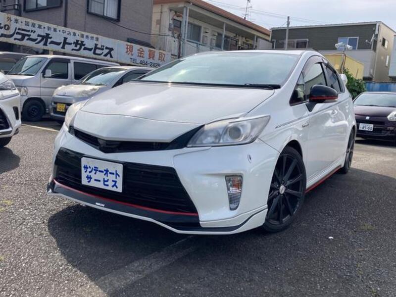 TOYOTA PRIUS
