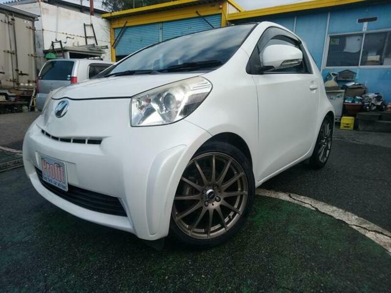 TOYOTA IQ