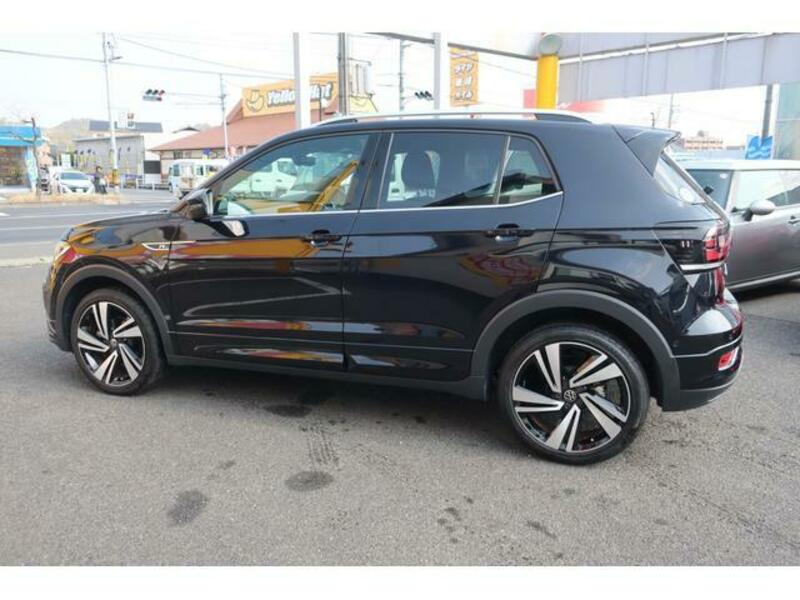 T CROSS