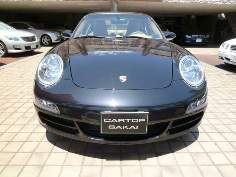 911