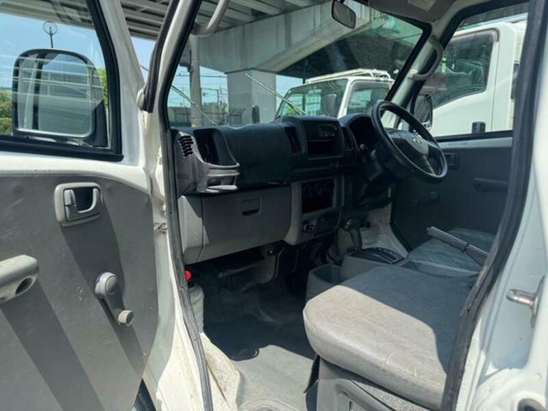 MINICAB TRUCK