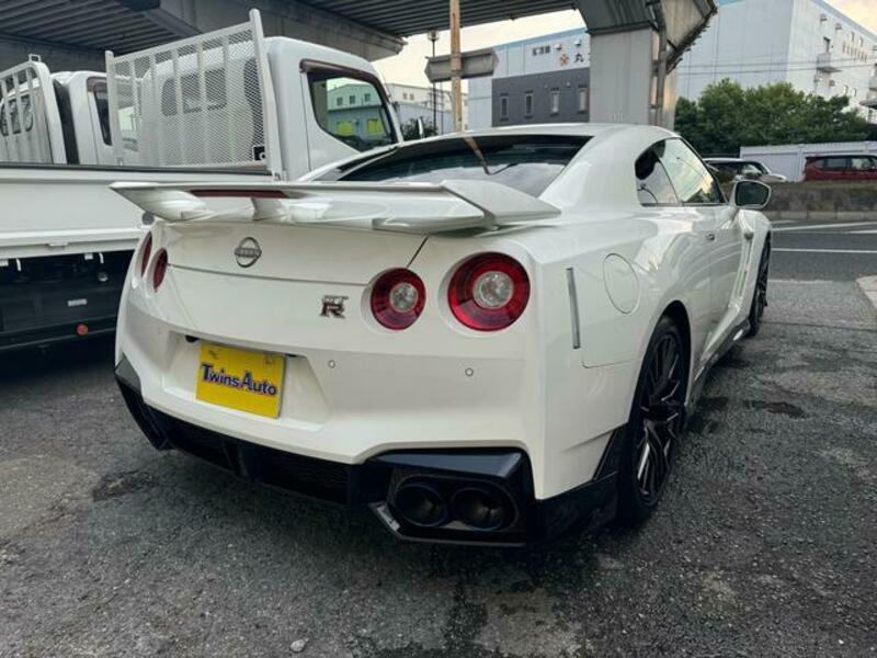 GT-R
