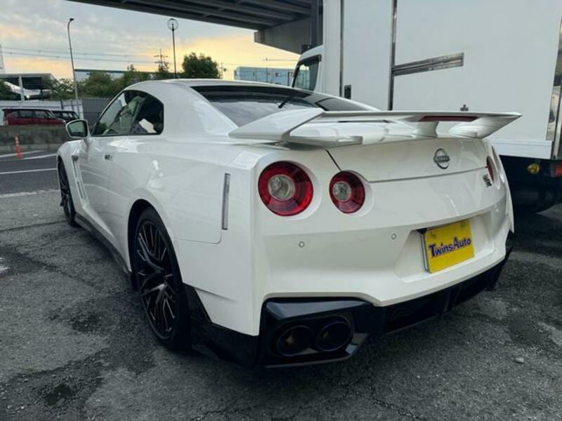 GT-R
