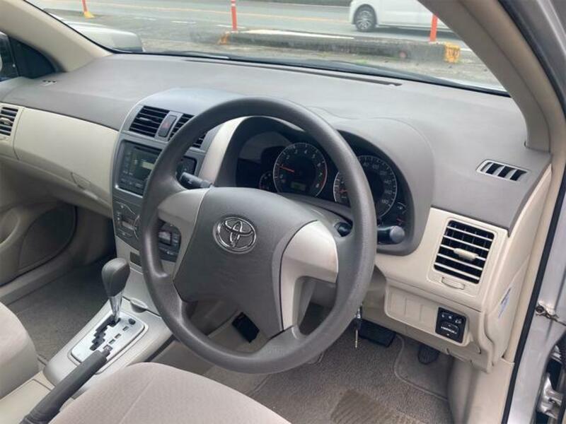COROLLA AXIO