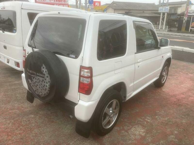 PAJERO MINI