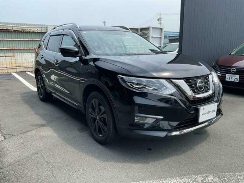 X-TRAIL