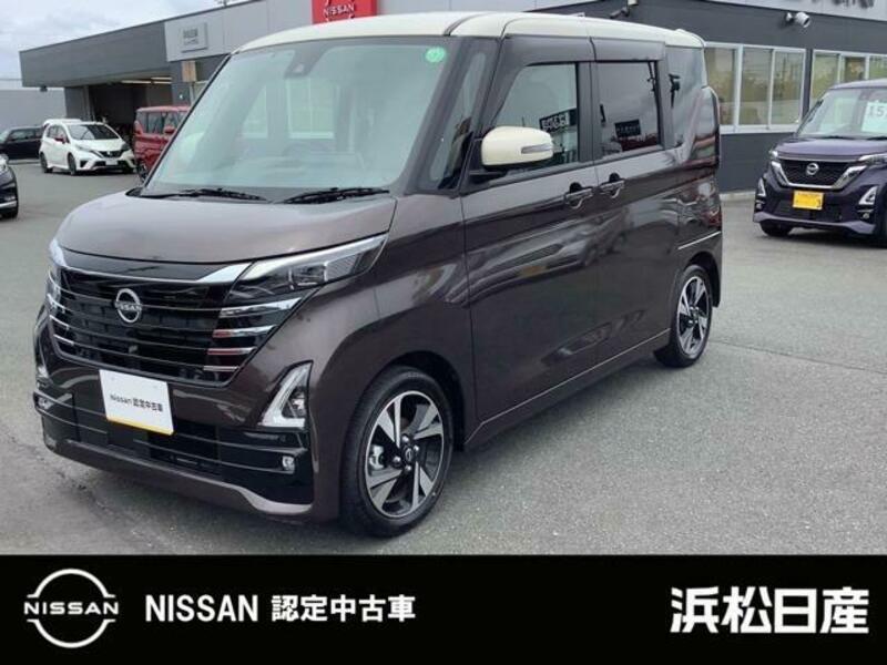 NISSAN ROOX