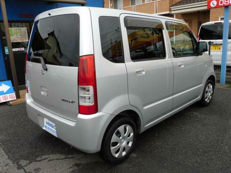 WAGON R