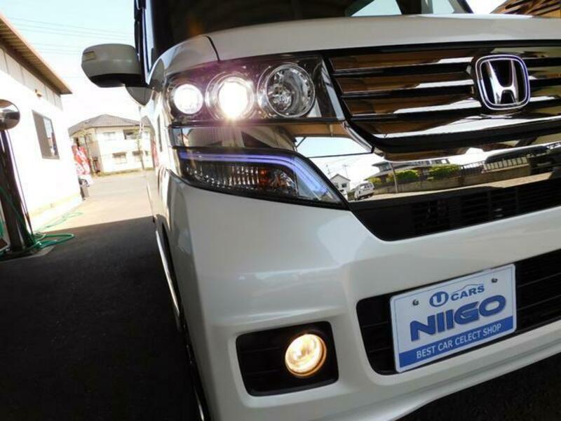 N BOX CUSTOM