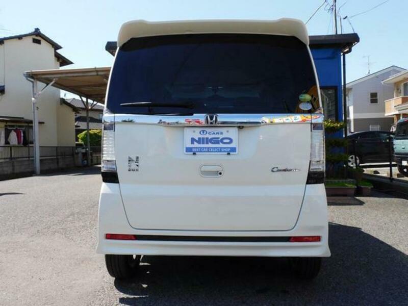 N BOX CUSTOM