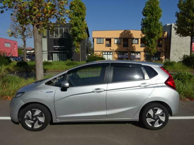 FIT HYBRID
