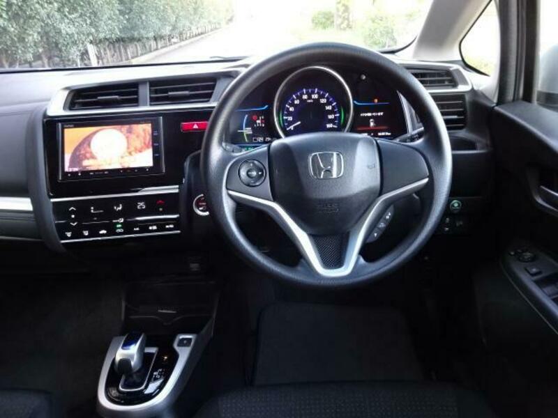 FIT HYBRID