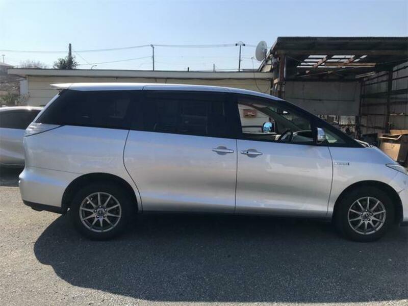 ESTIMA HYBRID