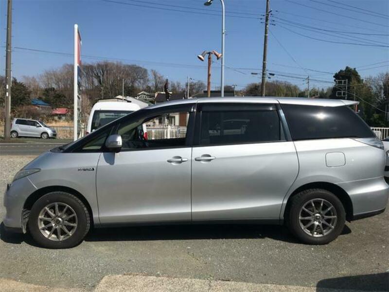 ESTIMA HYBRID
